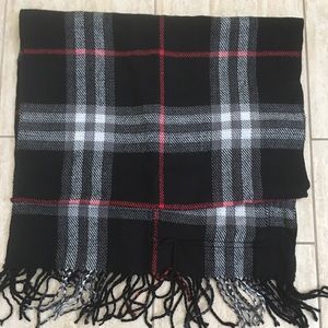 NEW Plaid Cape/Wrap with pockets